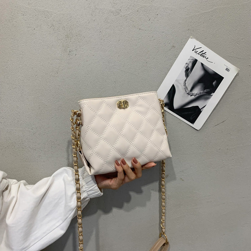 ELOAL Stylish Diamond Chain Mini Shoulder Bag