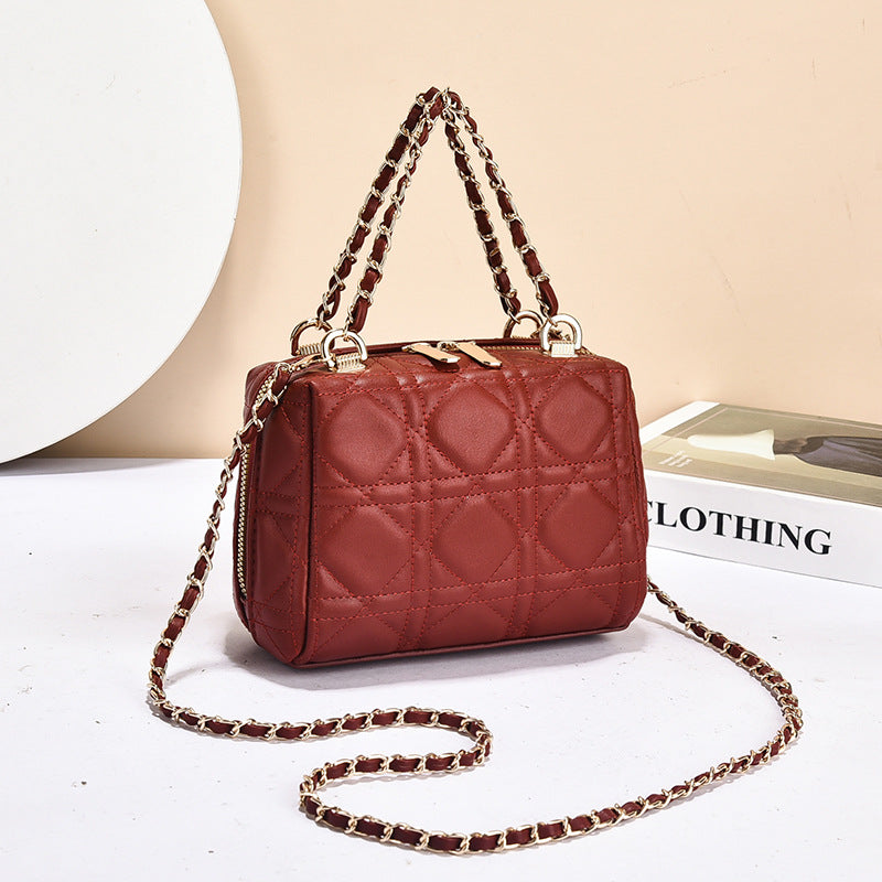 ELOAL Stylish Quilted Chain Shoulder Bag for Fashionable Looks